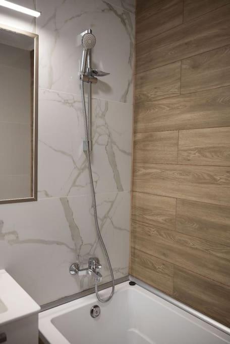 Eliza'S Apartment By Oasis Homes Oradea Ngoại thất bức ảnh